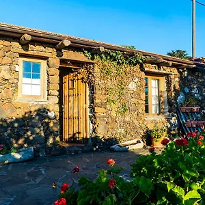 Geranios Rojos Ii Casa rural Las Rosas (El Hierro)